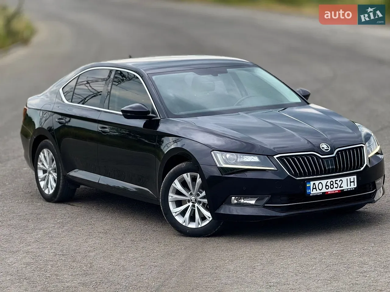 Skoda Superb 2019 photo 3