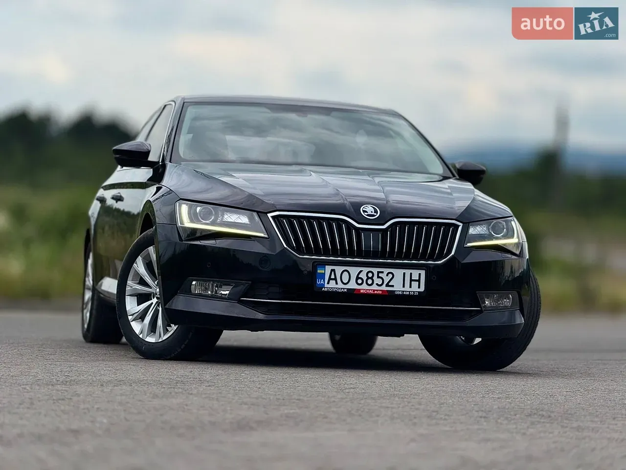 Skoda Superb 2019 photo 2