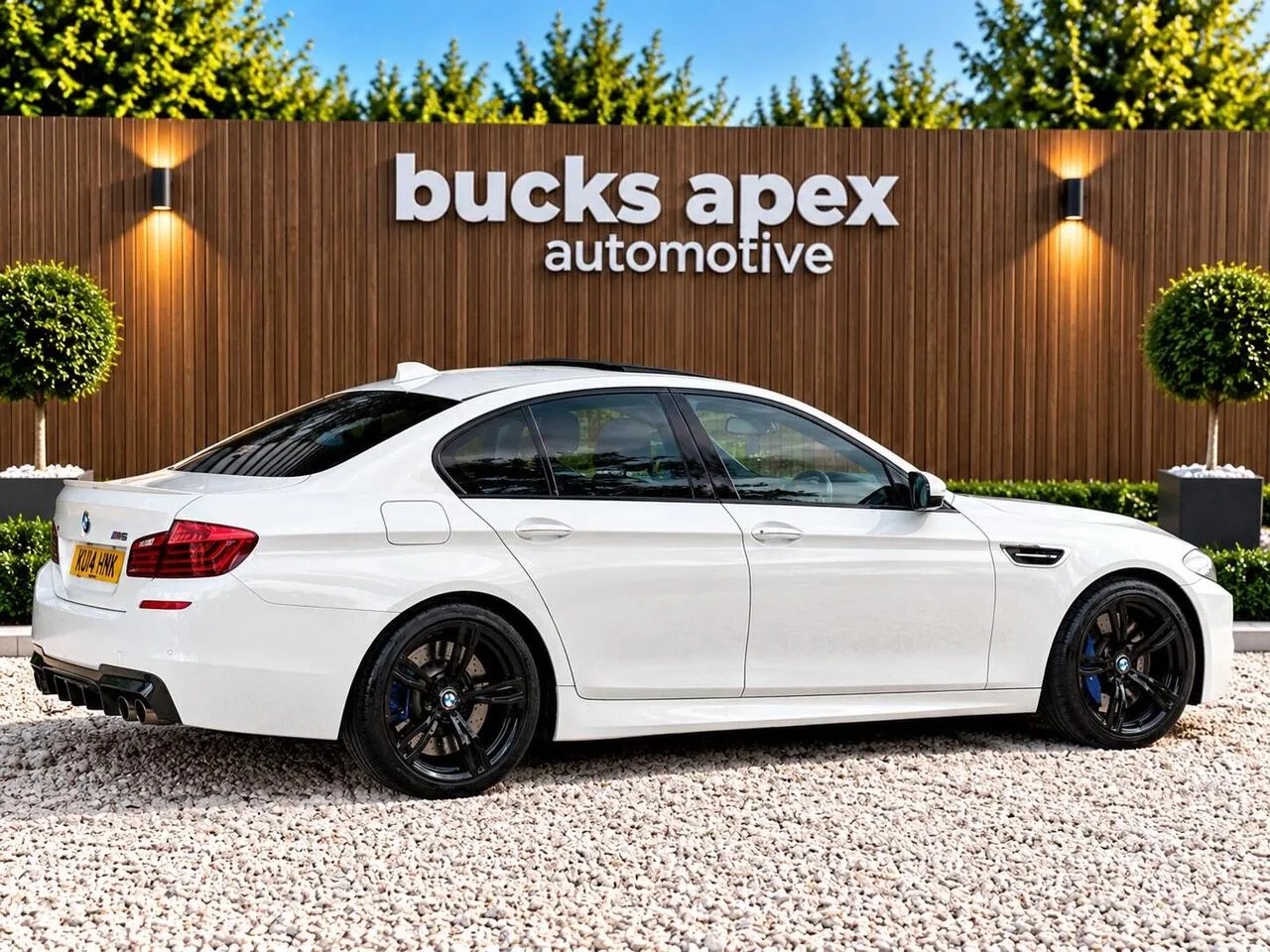 BMW M5 2014 photo 4