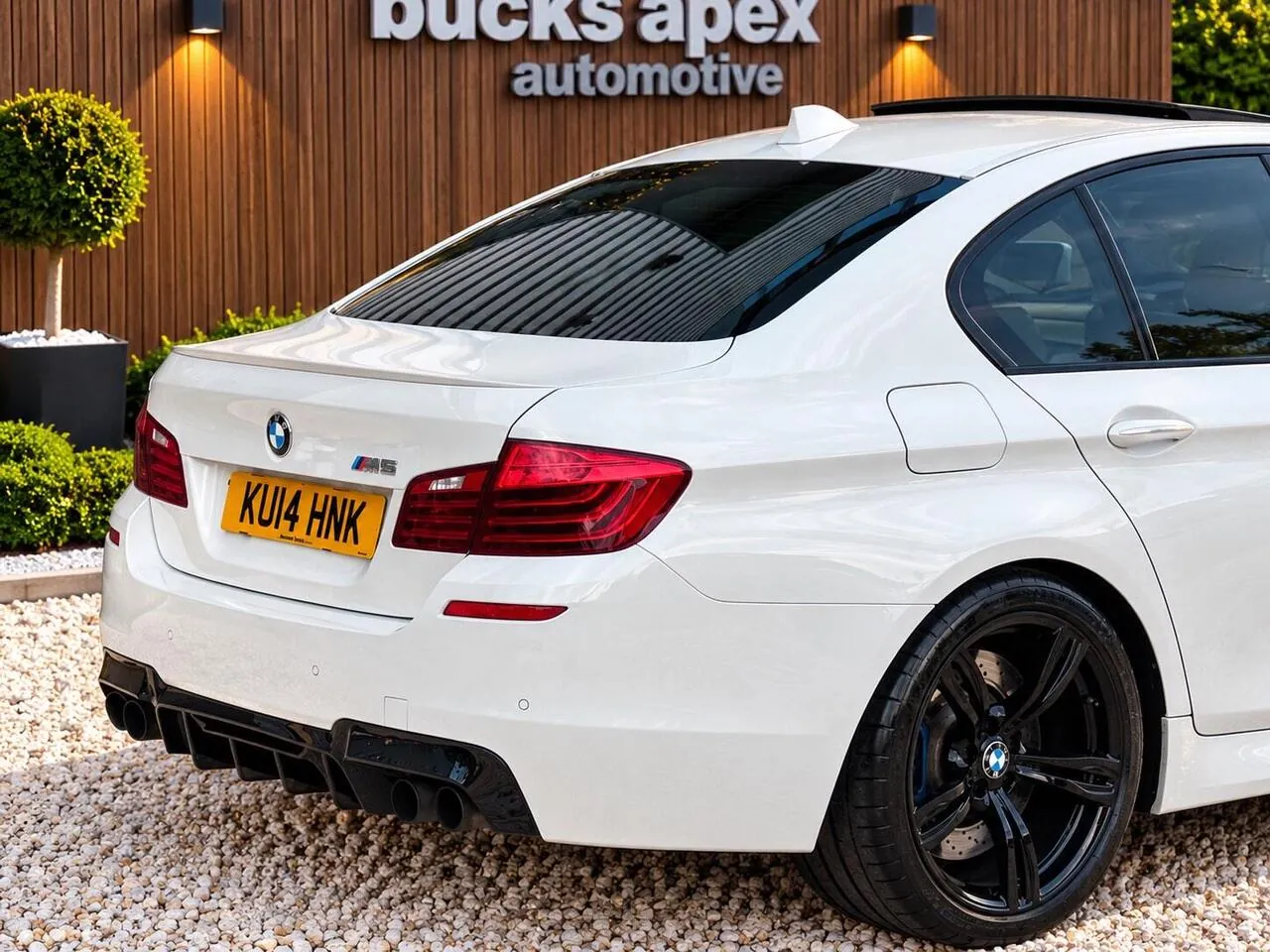 BMW M5 2014 photo 5