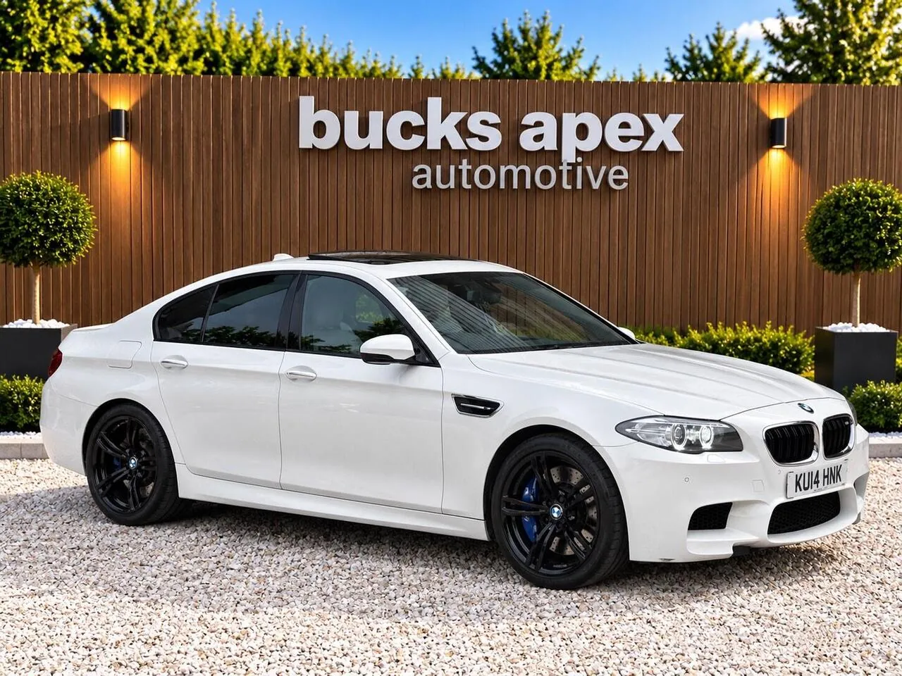 BMW M5 2014 photo 2