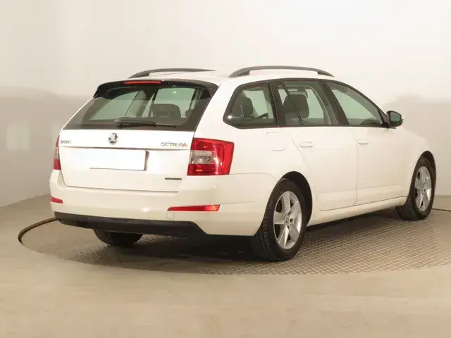 Skoda Octavia 2015 photo 4
