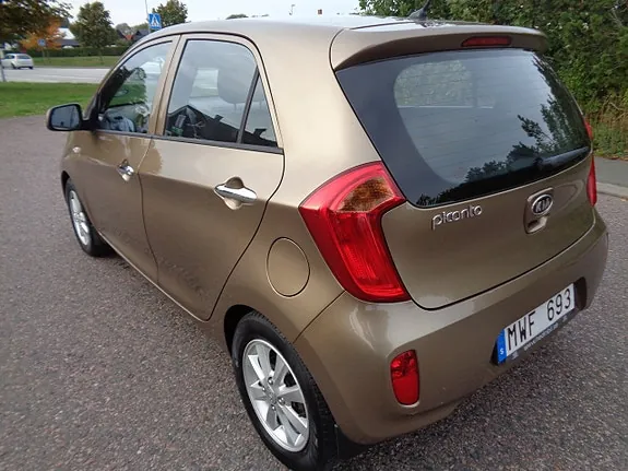 Kia Picanto 2012 photo 3