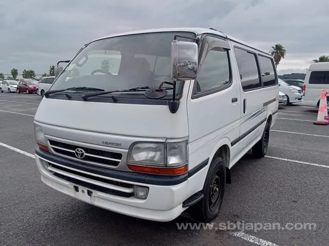 Toyota Hiace 2002 photo 2