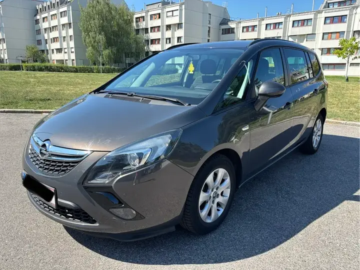Opel Zafira Tourer 2014 photo 3