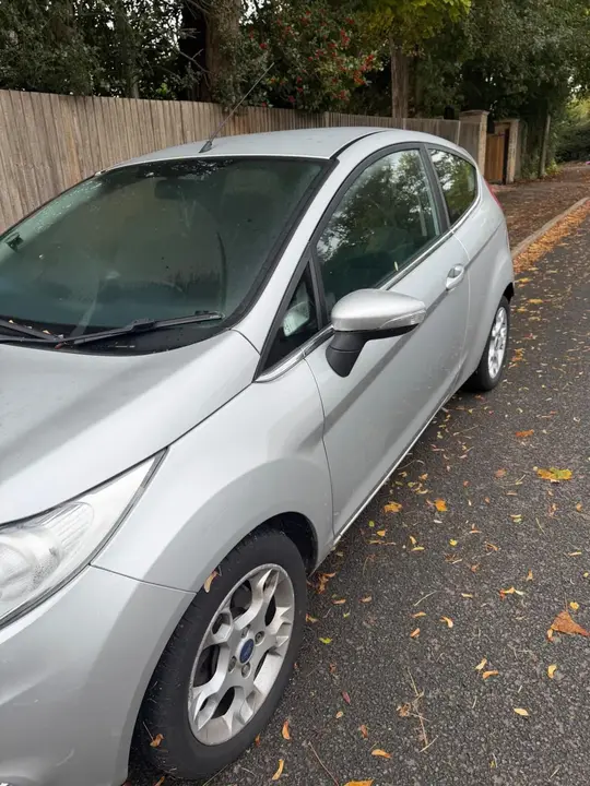 Ford Fiesta 2012 photo 4