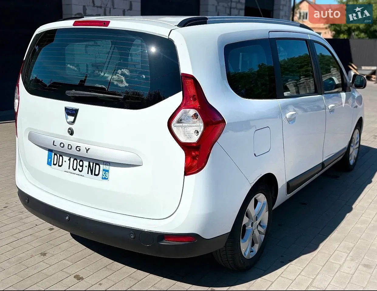 Dacia Lodgy 2014 photo 4