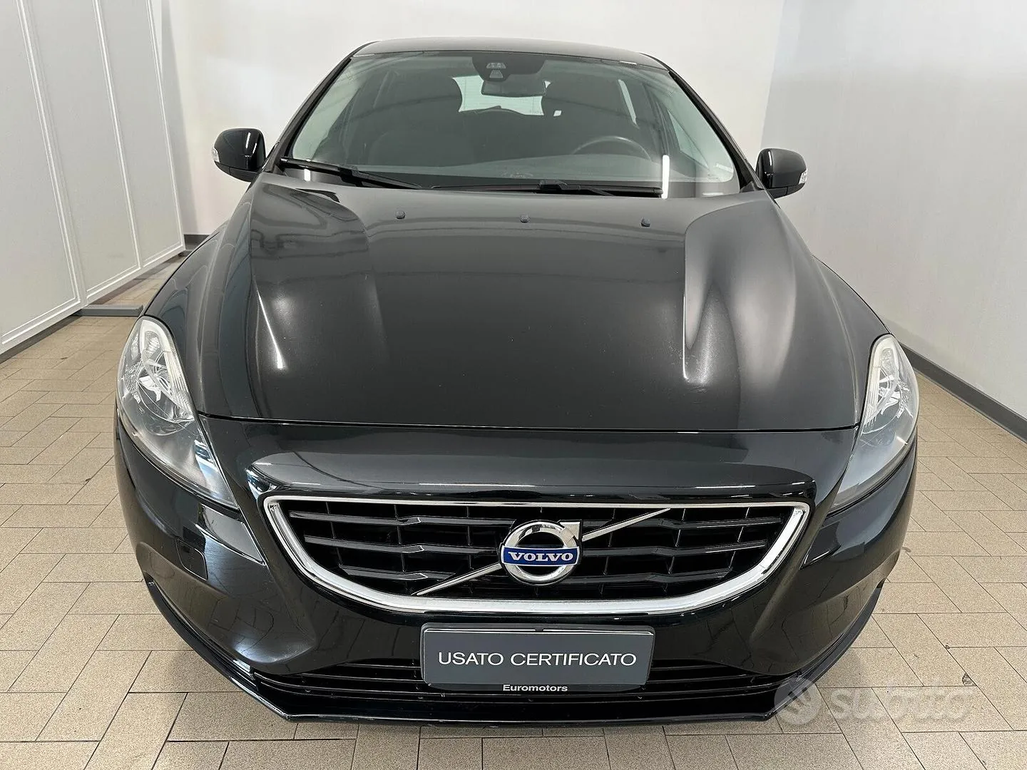 Volvo V40 2015 photo 2