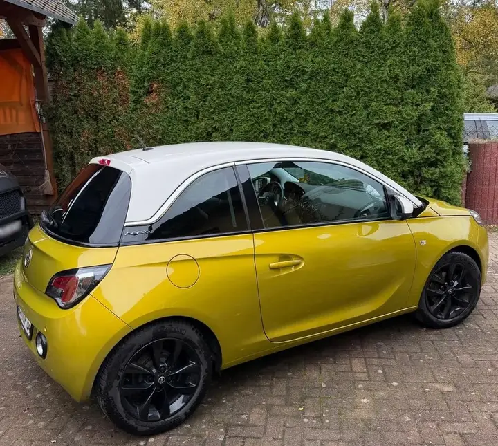 Opel Adam
