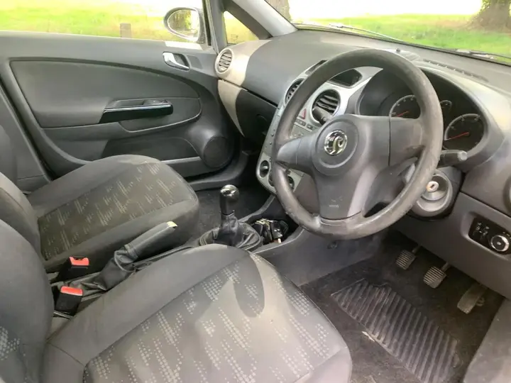 Vauxhall Corsa 2014 photo 3