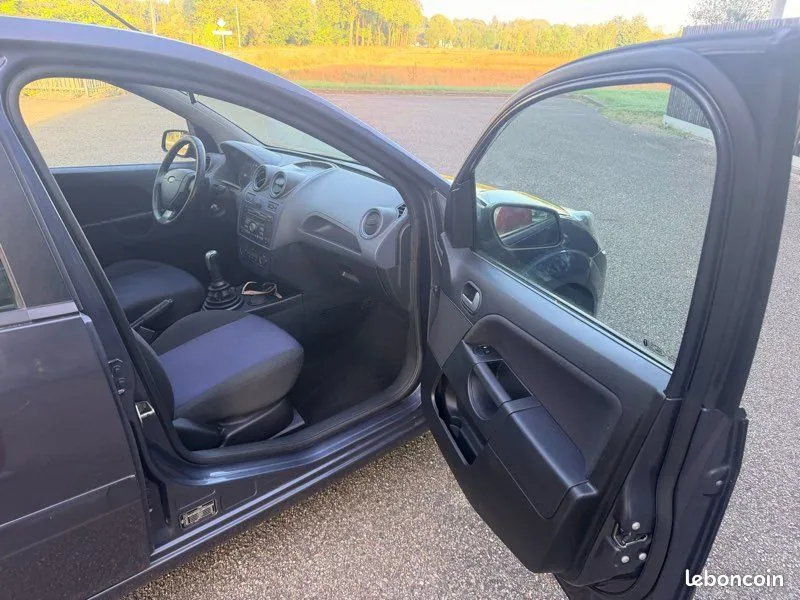 Ford Fiesta 2008 photo 5