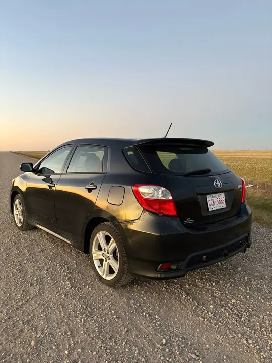 Toyota Matrix 2011 photo 2
