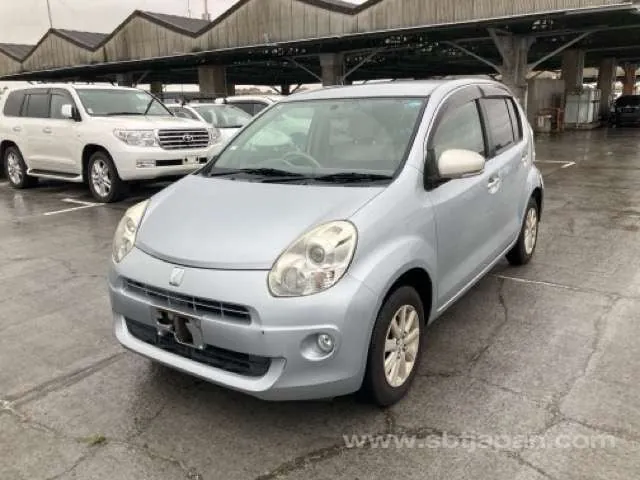 Toyota Passo Plus Hana 2010 photo 2