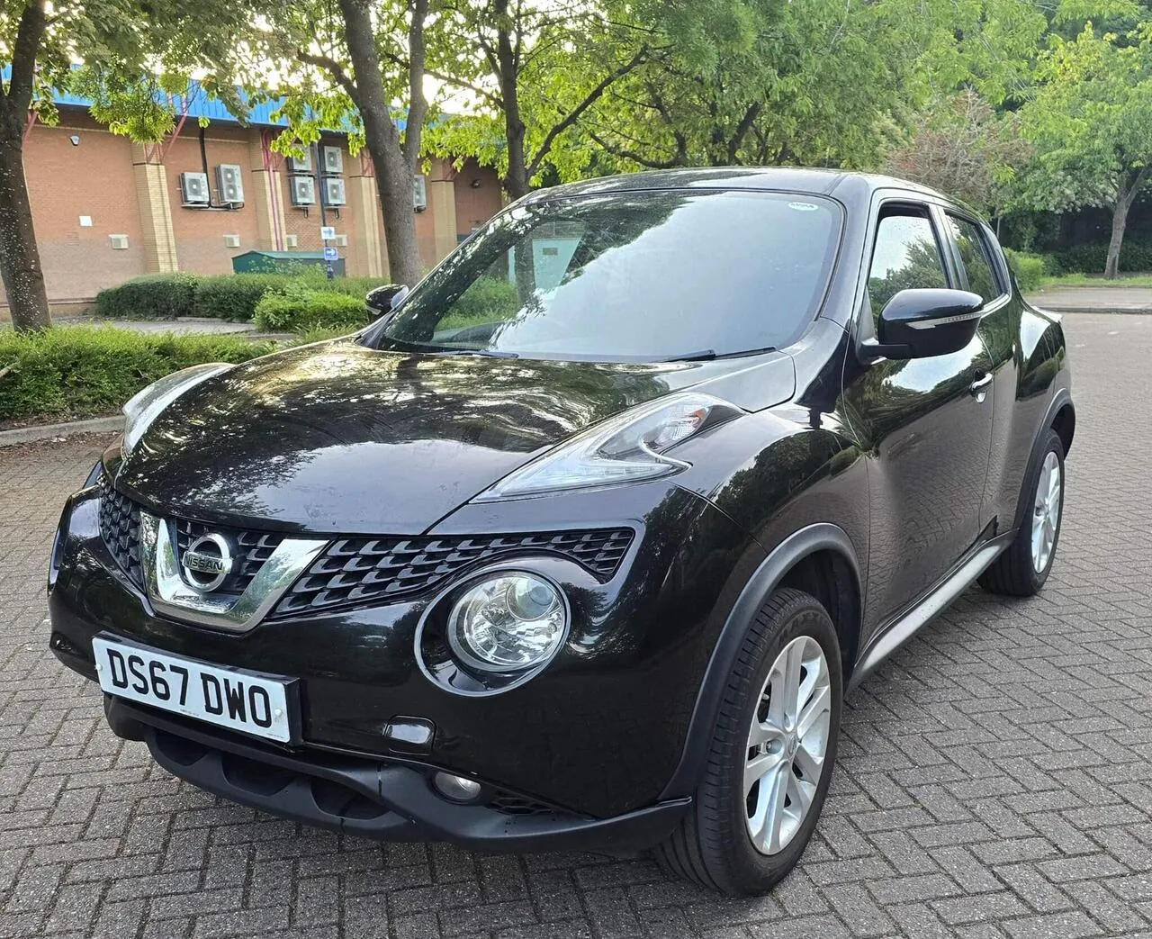 Nissan Juke 2017 photo 2