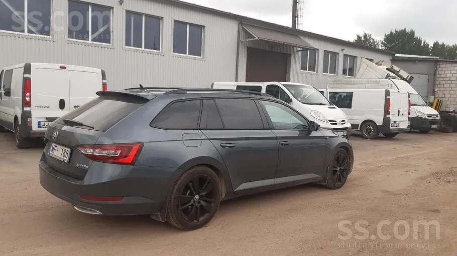 Skoda Superb 2018 photo 3
