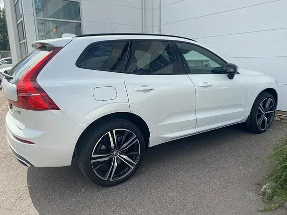 Volvo Xc60 2020 photo 2
