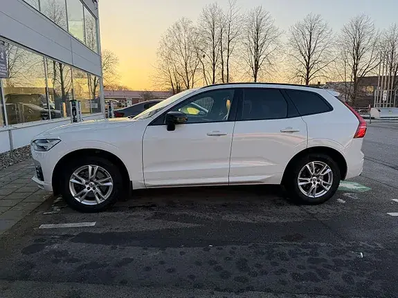 Volvo Xc60 2020 photo 3