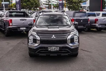Mitsubishi Outlander 2022 photo 5
