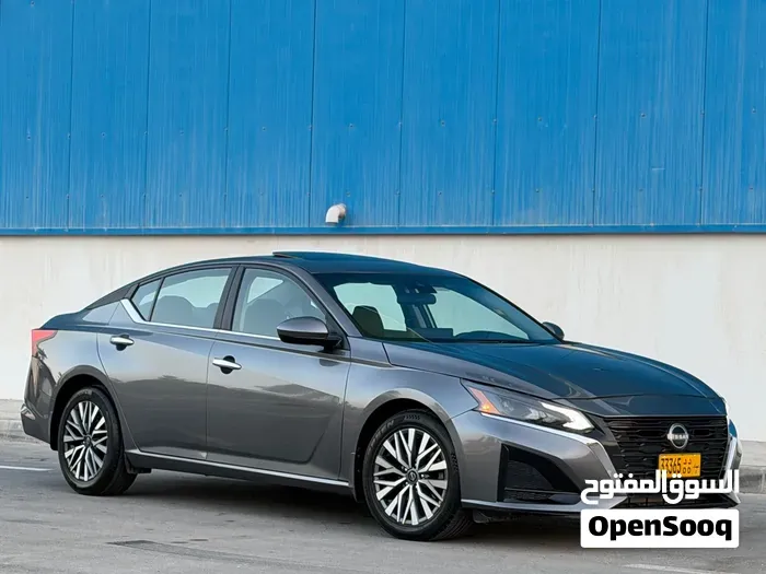 Nissan Altima 2023 photo 2