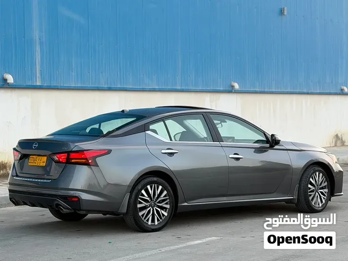 Nissan Altima 2023 photo 3