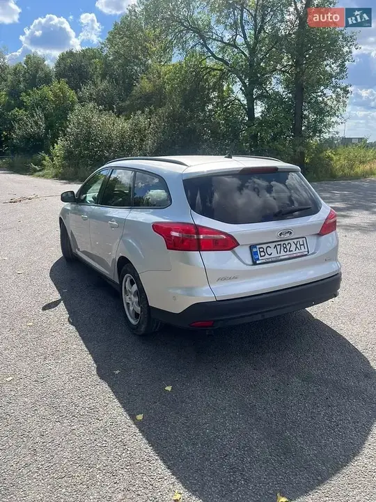 Ford Focus 2015 photo 5