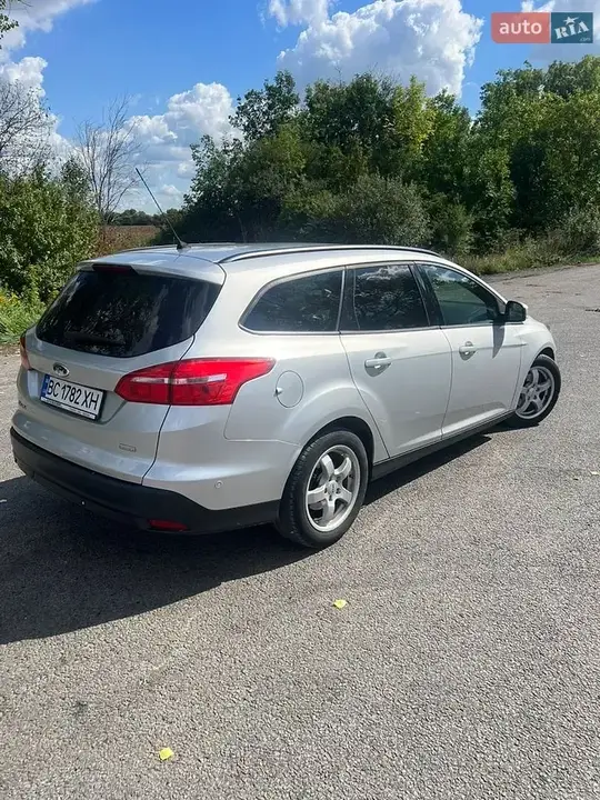 Ford Focus 2015 photo 3