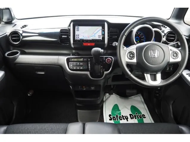 Honda N-Box 2016 photo 2