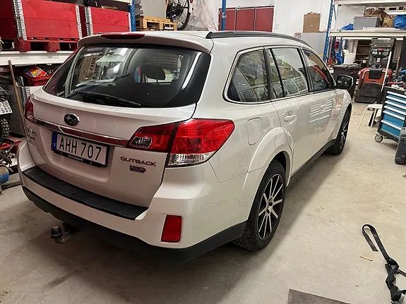 Subaru Outback 2014 photo 3