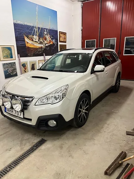Subaru Outback 2014 photo 2