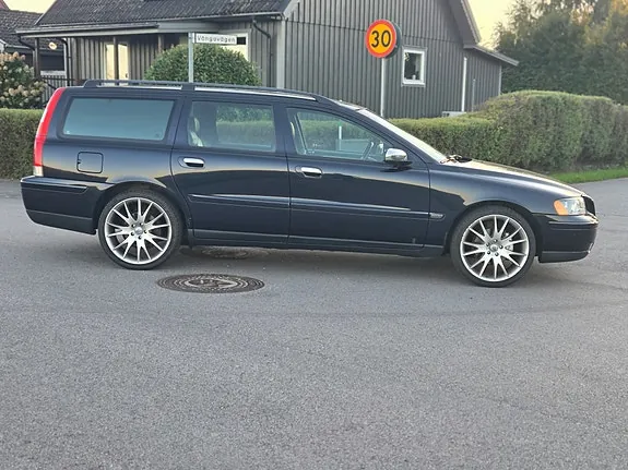 Volvo V70 2006 photo 2