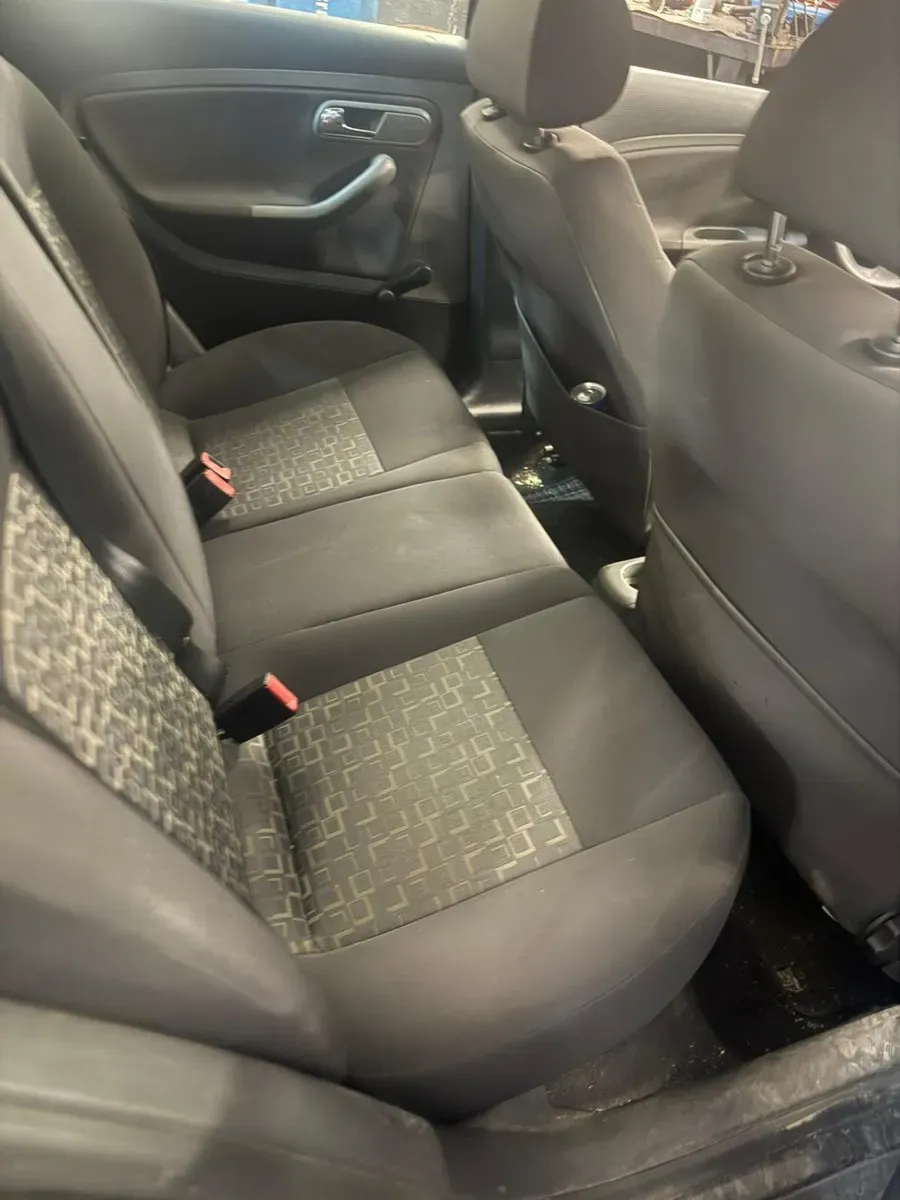 Seat Ibiza 2007 photo 2