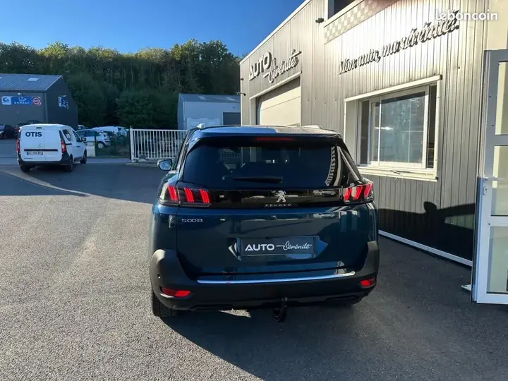 Peugeot 5008 2021 photo 4
