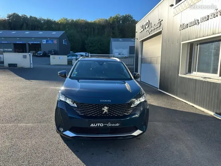 Peugeot 5008 2021 photo 2