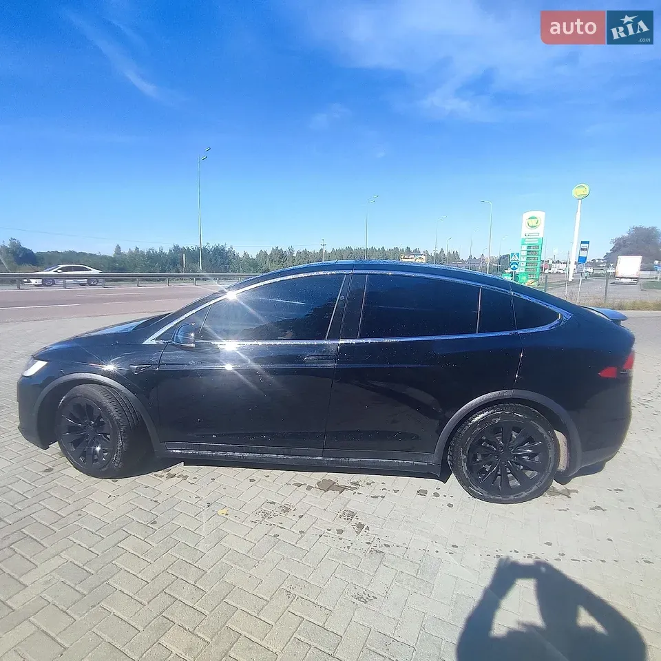 Tesla Model X