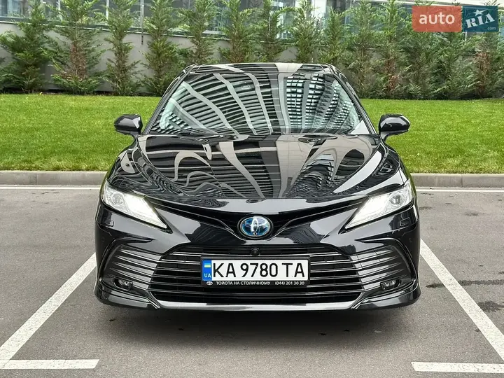 Toyota Camry 2024 photo 3