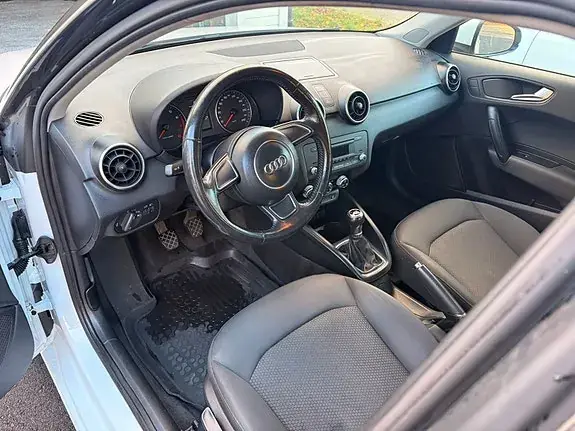 Audi A1 2013 photo 5