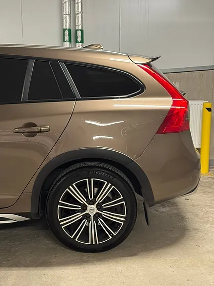 Volvo V60 Cross Country 2016 photo 4