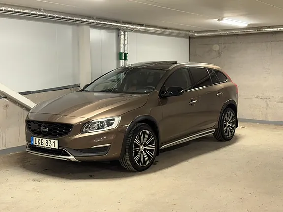 Volvo V60 Cross Country