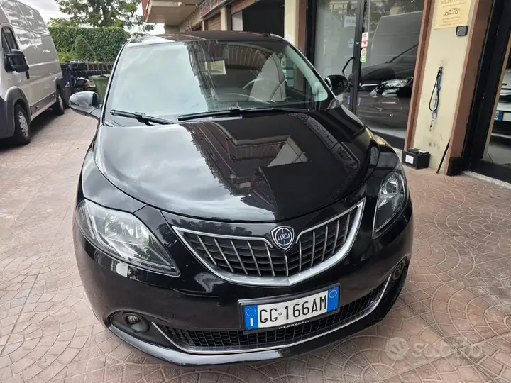 Lancia Ypsilon 2021 photo 2