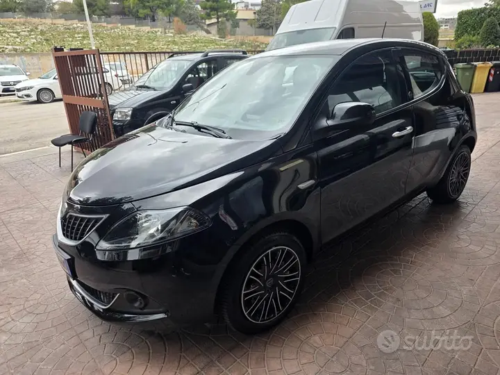 Lancia Ypsilon 2021 photo 3