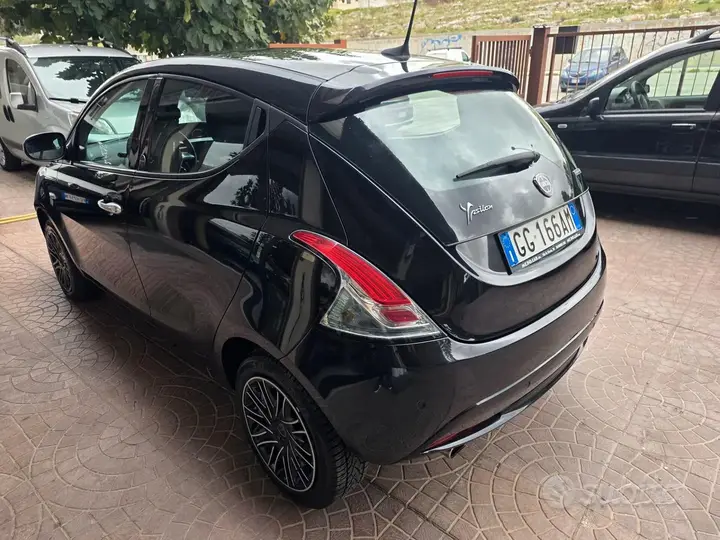 Lancia Ypsilon 2021 photo 4