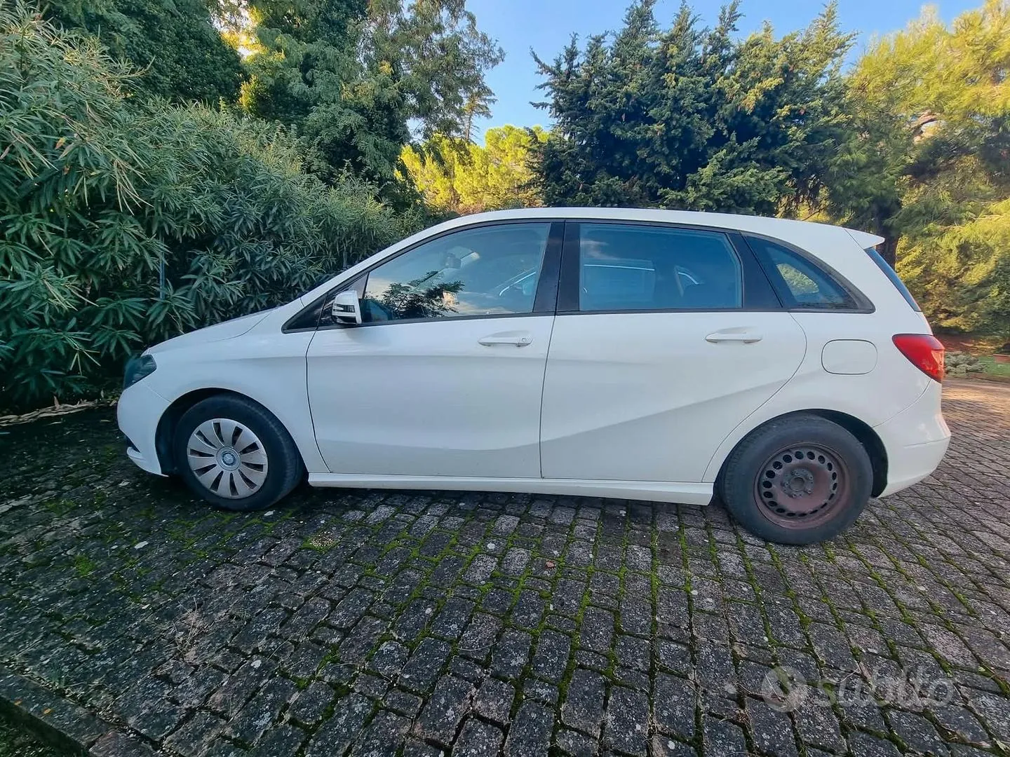 Mercedes-Benz B 180 Cdi 2013 photo 5