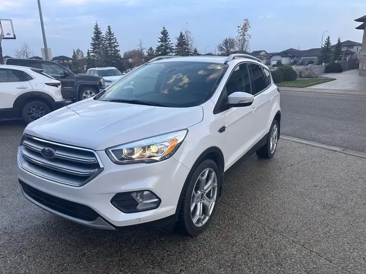 Ford Escape 2017 photo 3