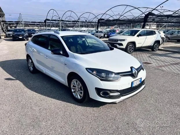 Renault Megane 2016 photo 2