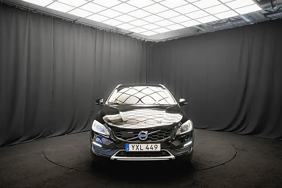Volvo V60 Cross Country 2018 photo 3