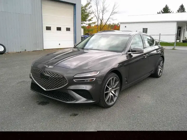 Genesis G70 2025 photo 2
