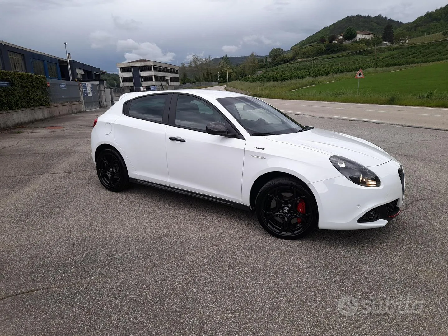 Alfa Romeo Giulietta 2021 photo 2