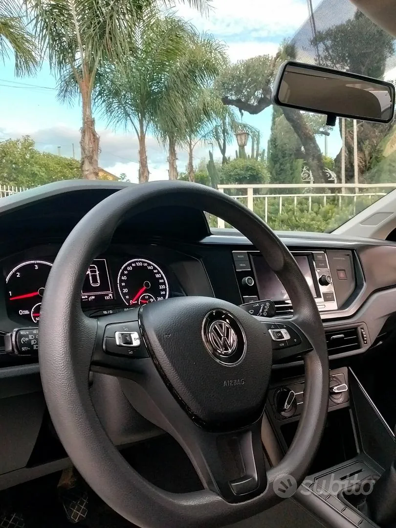 Volkswagen Polo 2018 photo 3