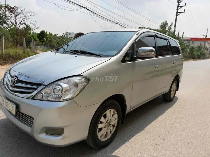 Toyota Innova 2008 photo 2