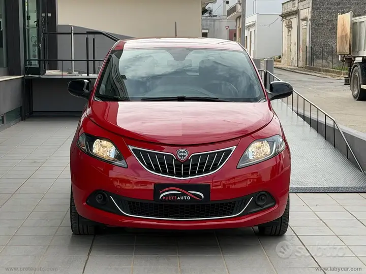 Lancia Ypsilon 2022 photo 2
